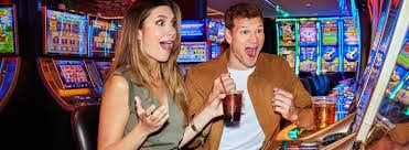 mmk66 တိုက်ရိုက်ကာစီနို Live Dealer Baccarat Table
